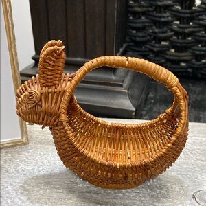 Vintage Woven Bunny Basket!